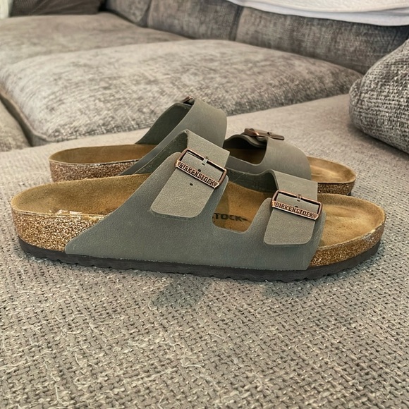 NWT BIRKENSTOCK Arizona Sandals! - Picture 5 of 12